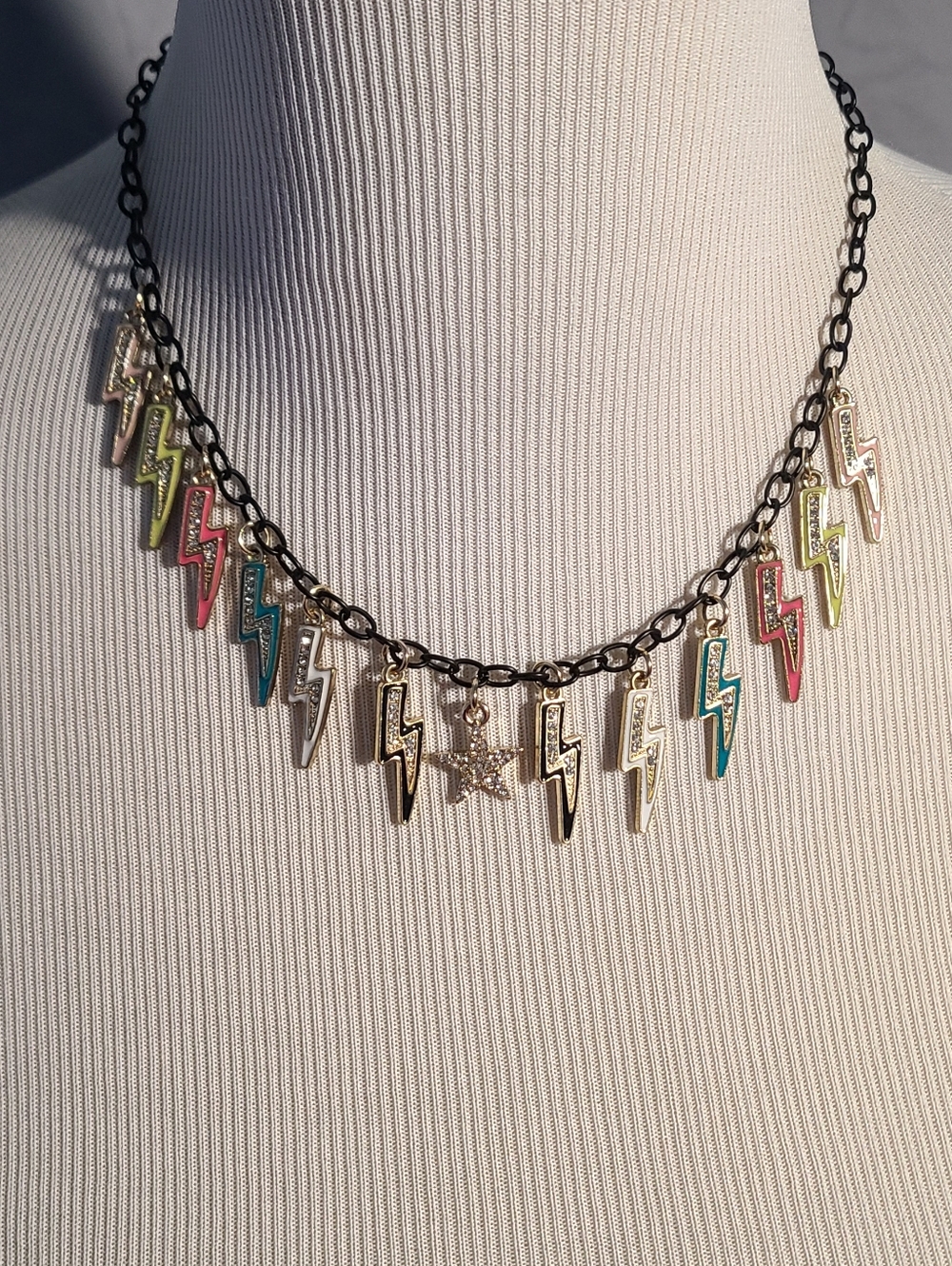 Multicolor Lightning Bolt Charm Necklace - Trendy Women's Jewelry